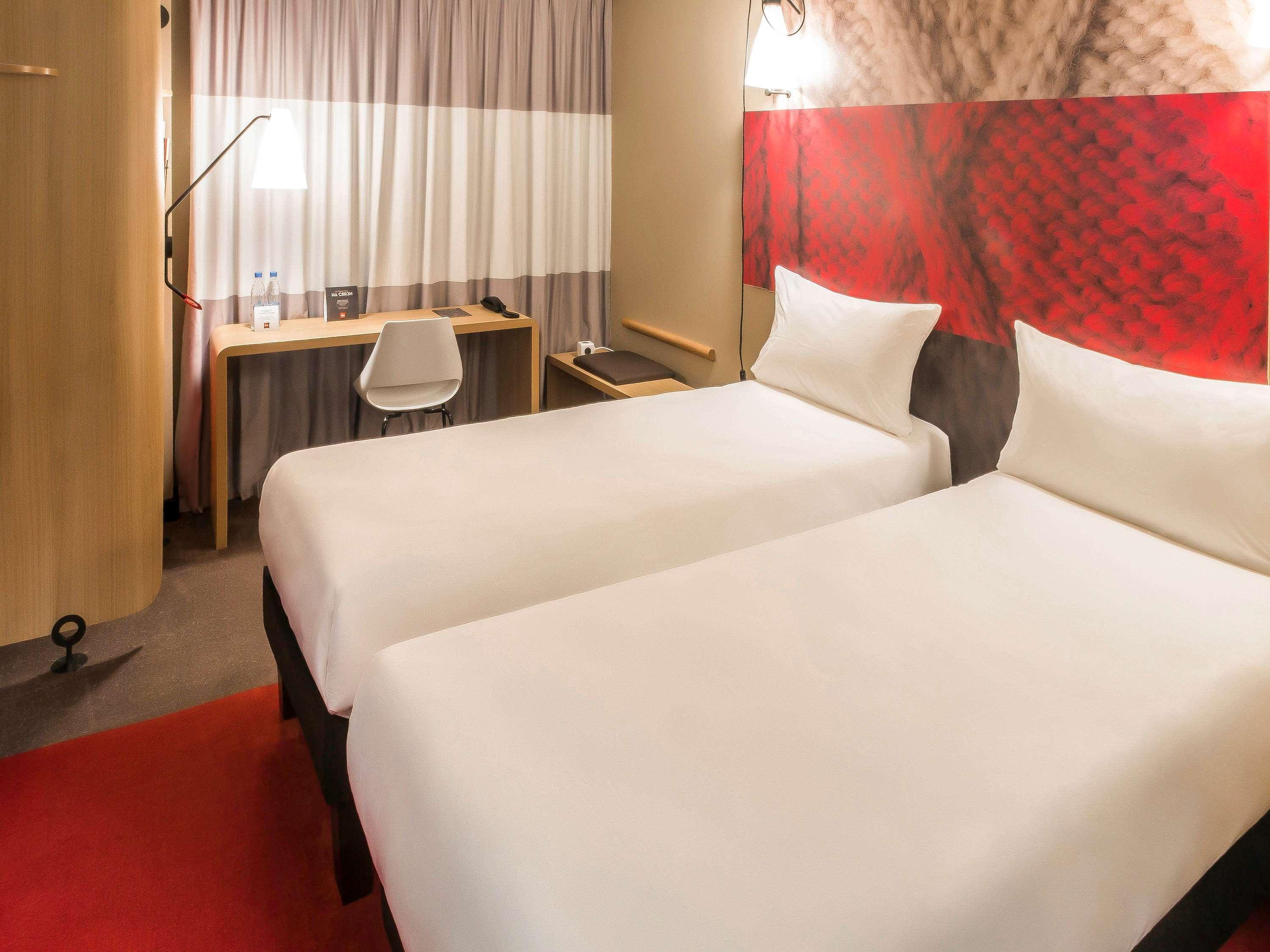 Ibis Hotel Koeln Am Dom Экстерьер фото