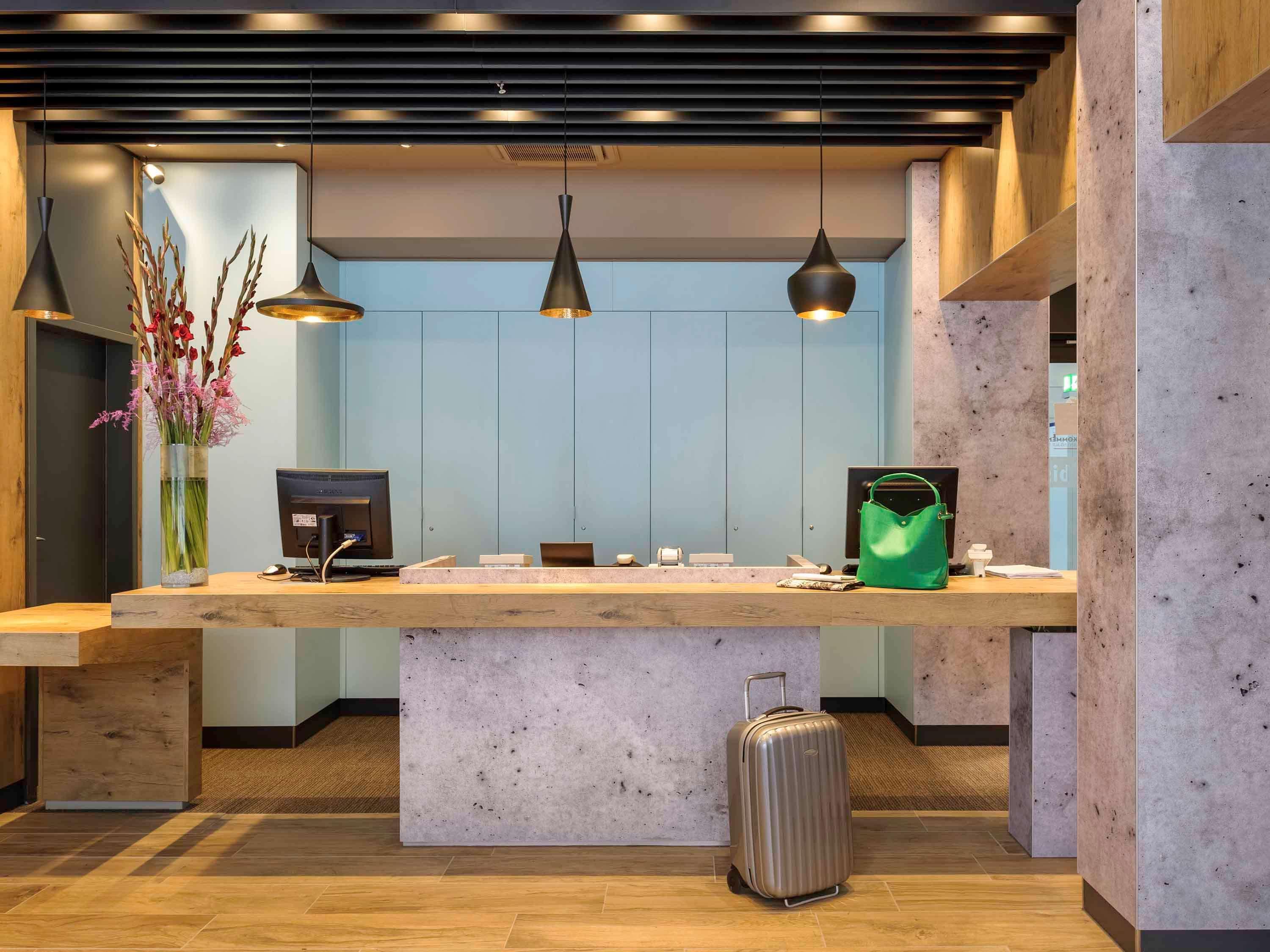 Ibis Hotel Koeln Am Dom Экстерьер фото