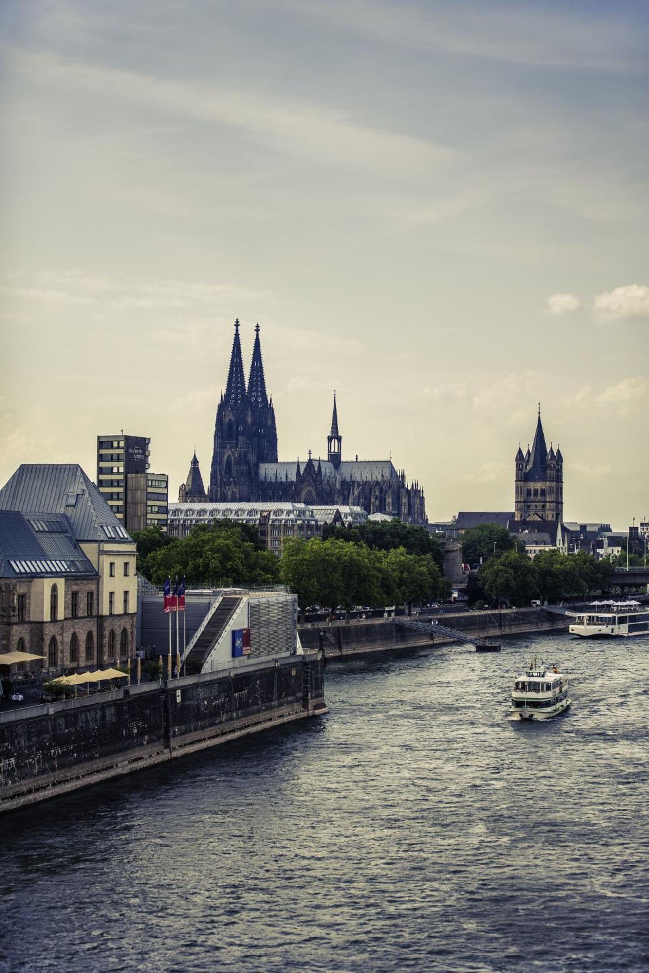 Ibis Hotel Koeln Am Dom Экстерьер фото