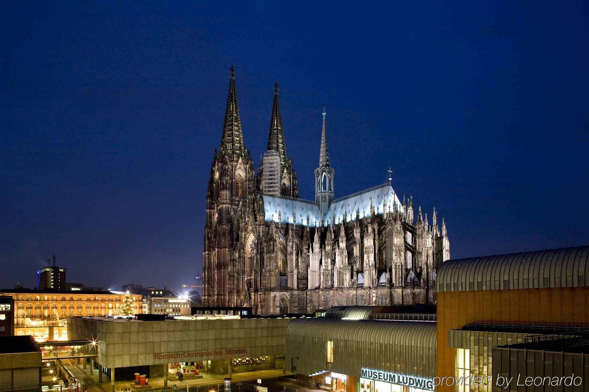 Ibis Hotel Koeln Am Dom Экстерьер фото
